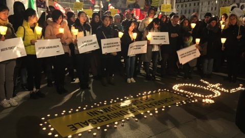 图5．全能神教会基督徒在都灵活动现场