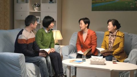 中共追踪紧　神爱永相随